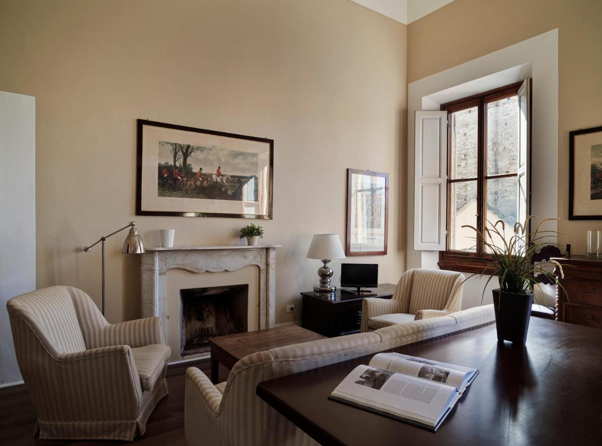 Art Apartment Dante ฟลอเรนซ์ ภายนอก รูปภาพ